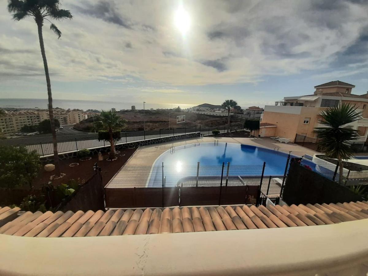 1 Bedroom Giuly Sea Views In Los Cristianos エクステリア 写真