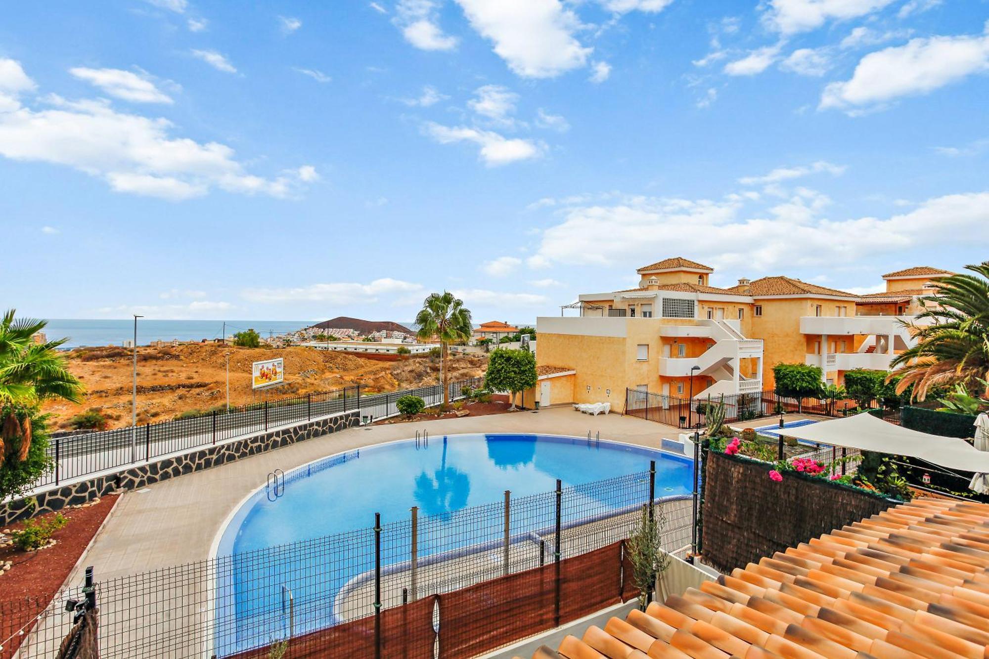 1 Bedroom Giuly Sea Views In Los Cristianos エクステリア 写真